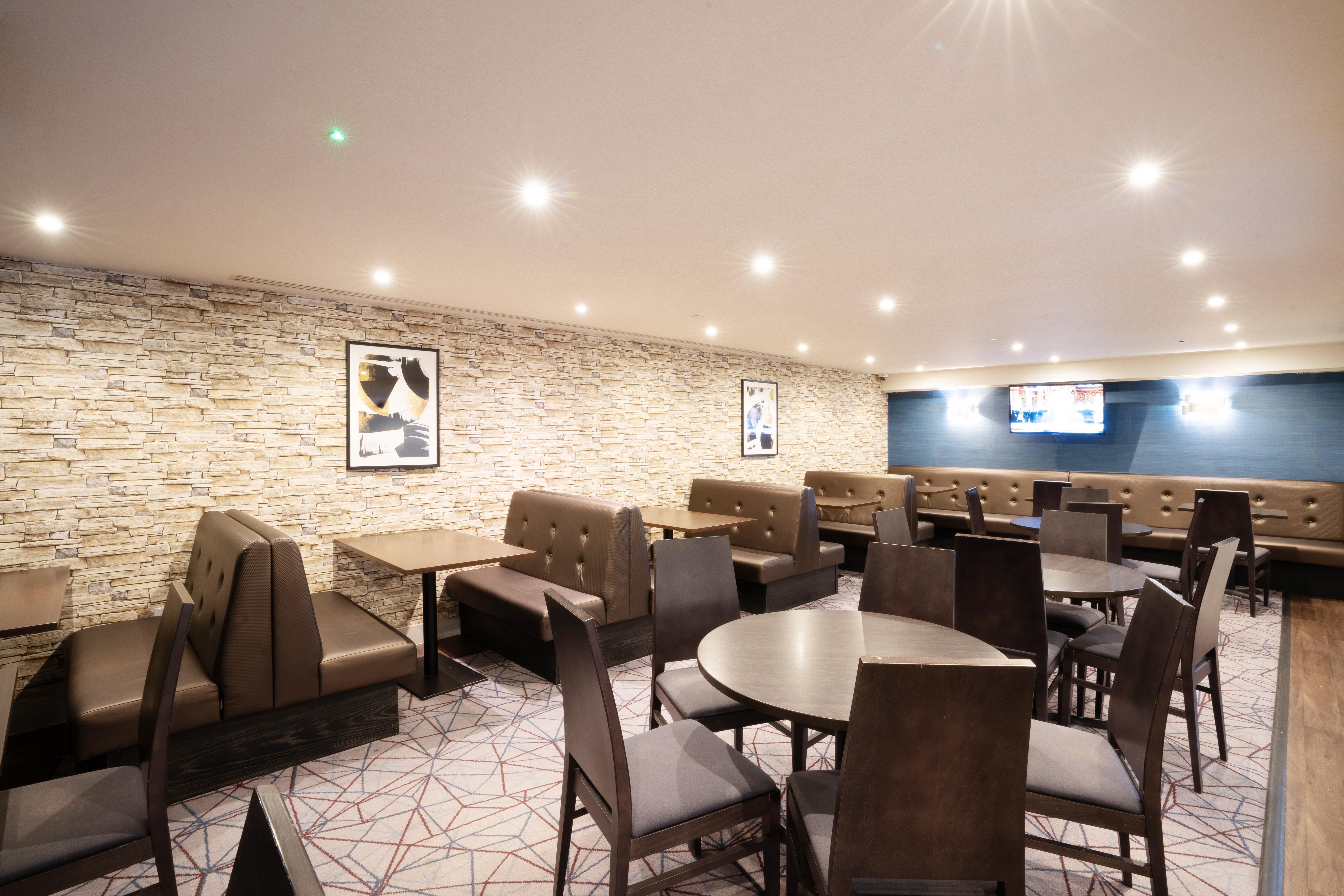 Holiday Inn Express Birmingham - Snow Hill By Ihg Exterior foto