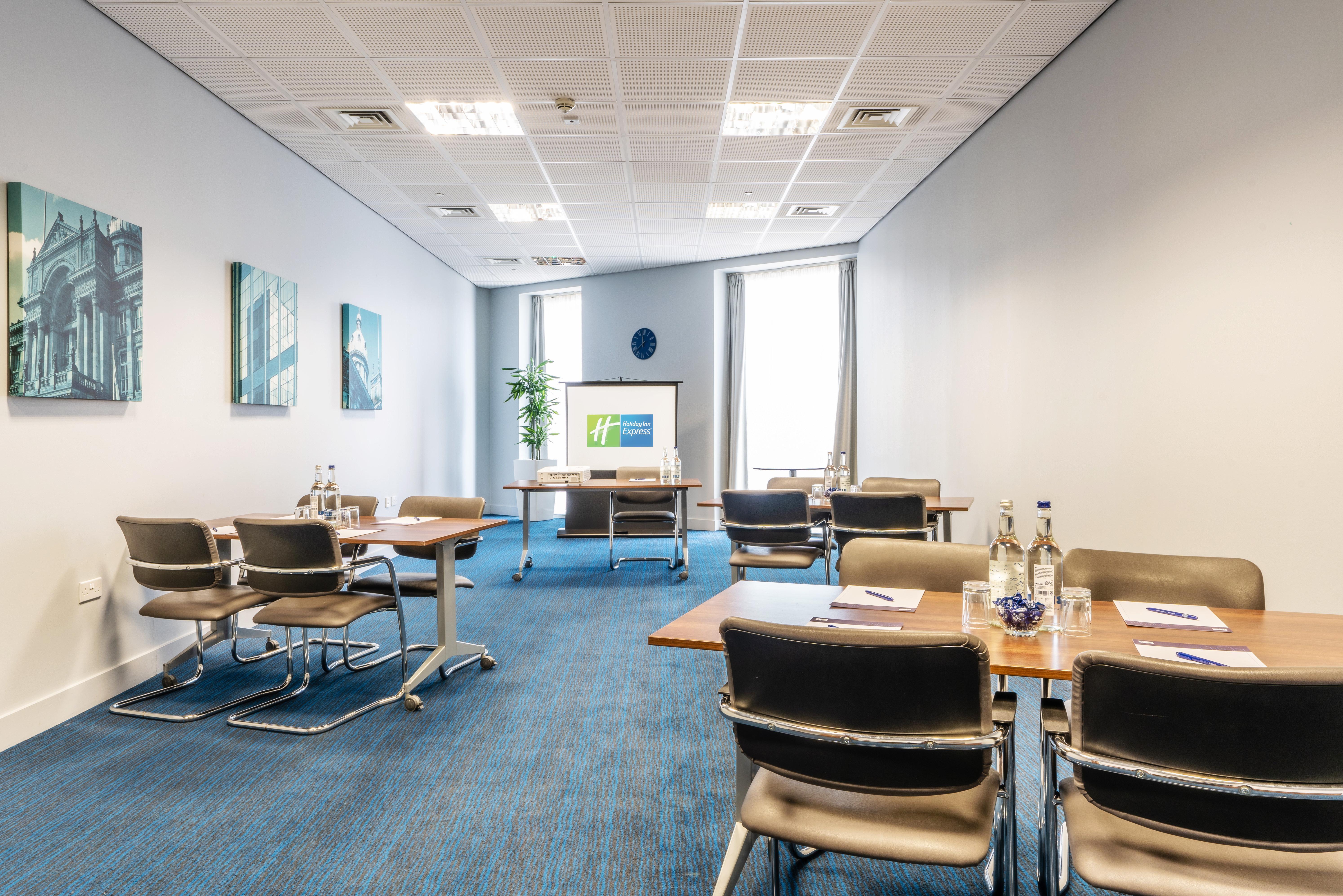 Holiday Inn Express Birmingham - Snow Hill By Ihg Exterior foto