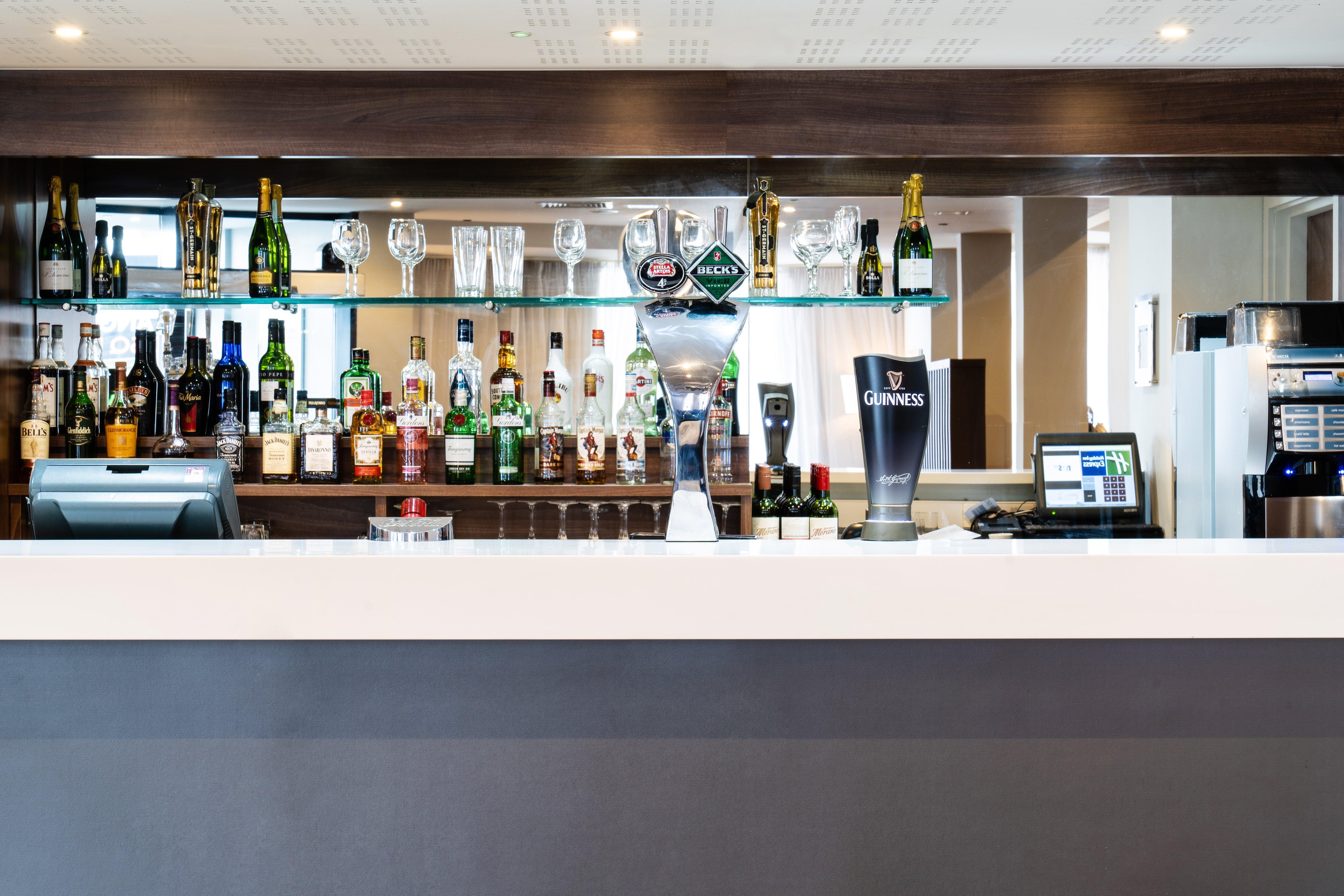 Holiday Inn Express Birmingham - Snow Hill By Ihg Exterior foto